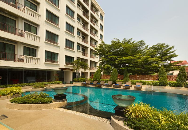 Lasalle Suites Hotel & Residence Bangkok Exterior photo