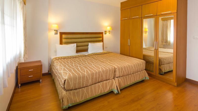 Lasalle Suites Hotel & Residence Bangkok Exterior photo