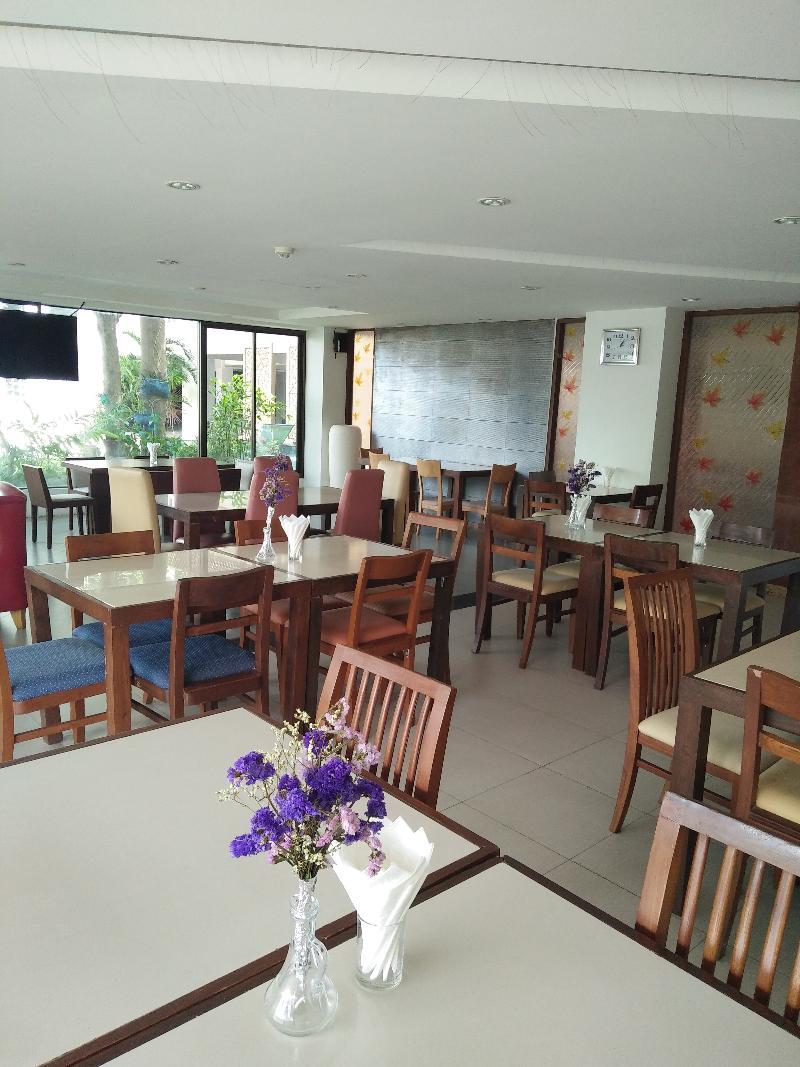 Lasalle Suites Hotel & Residence Bangkok Exterior photo