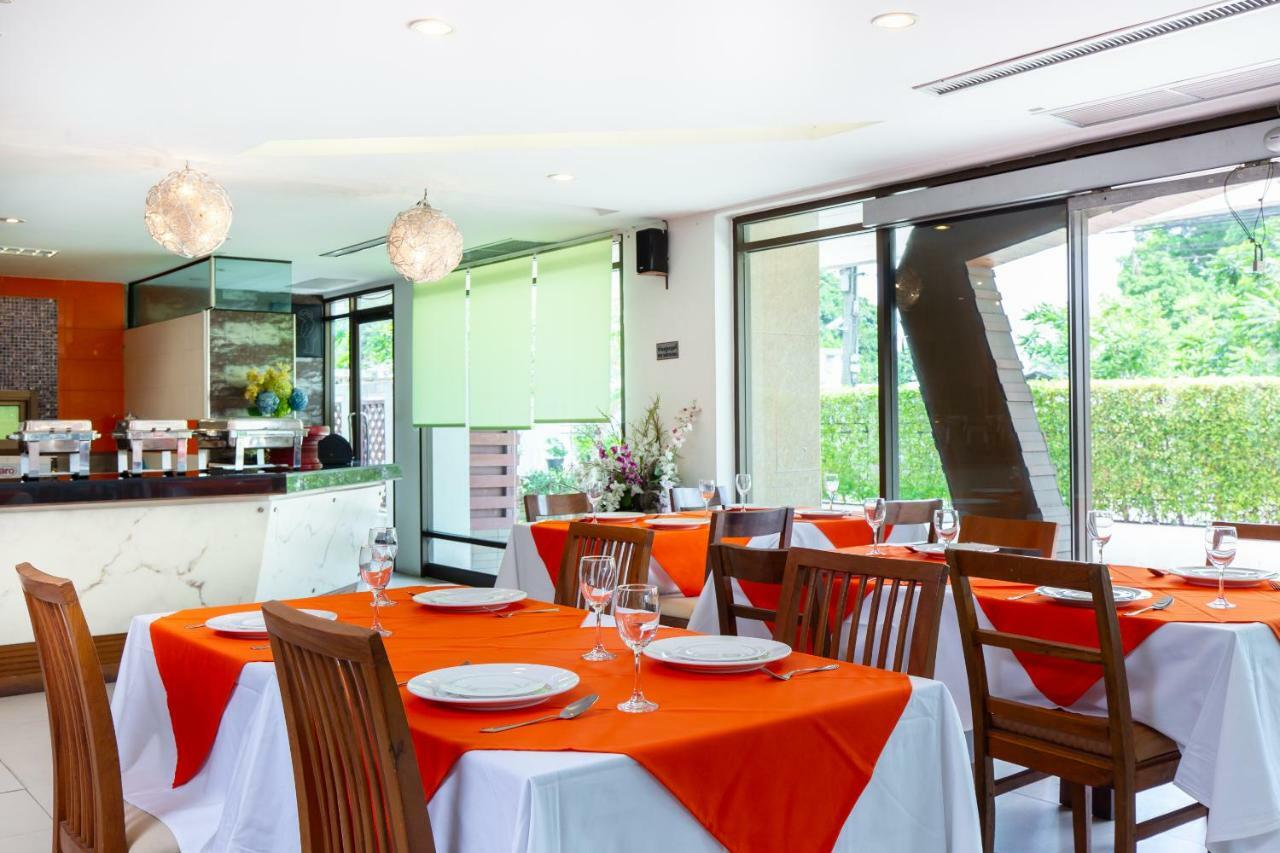 Lasalle Suites Hotel & Residence Bangkok Exterior photo