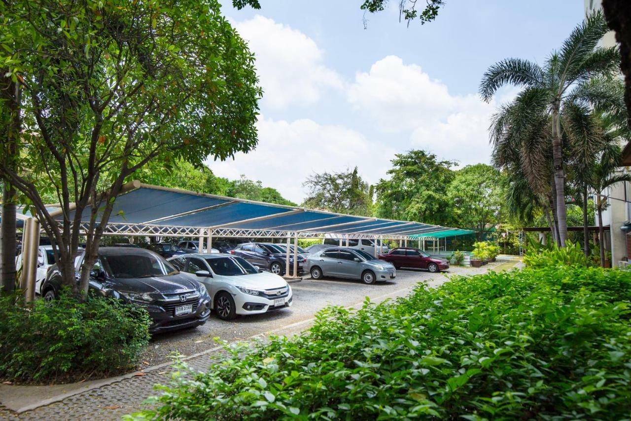 Lasalle Suites Hotel & Residence Bangkok Exterior photo